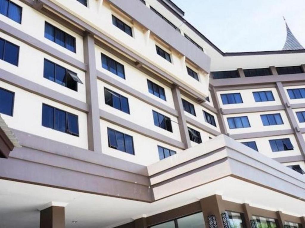 Kyriad Bumiminang Hotel Padang  Zewnętrze zdjęcie