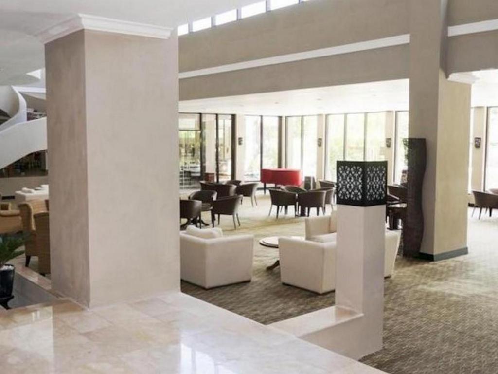 Kyriad Bumiminang Hotel Padang  Zewnętrze zdjęcie