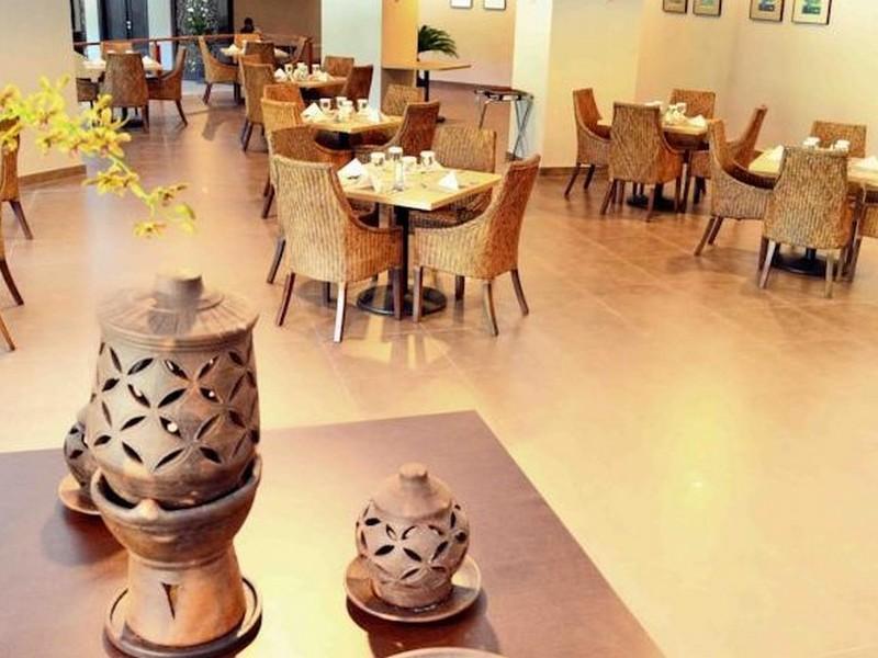 Kyriad Bumiminang Hotel Padang  Zewnętrze zdjęcie