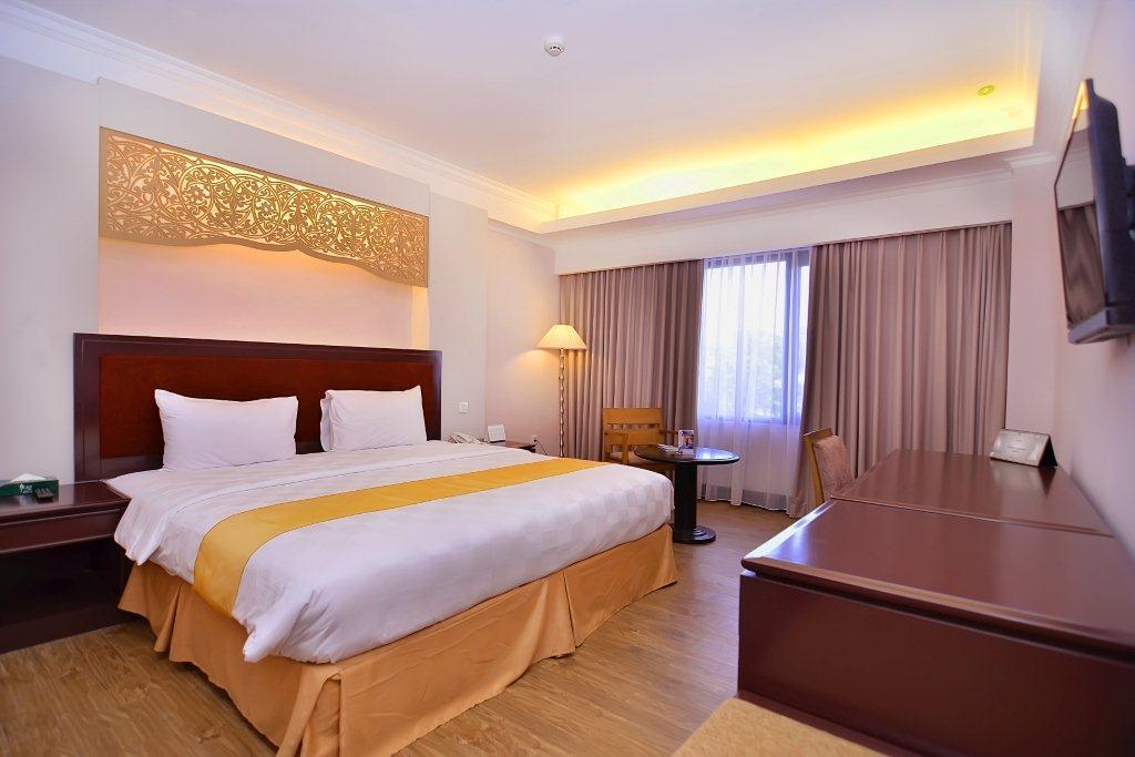 Kyriad Bumiminang Hotel Padang  Zewnętrze zdjęcie