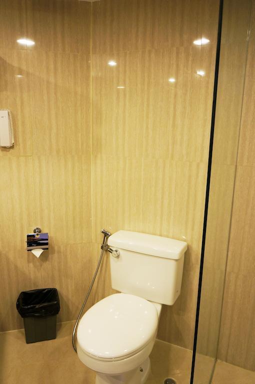 Kyriad Bumiminang Hotel Padang  Pokój zdjęcie