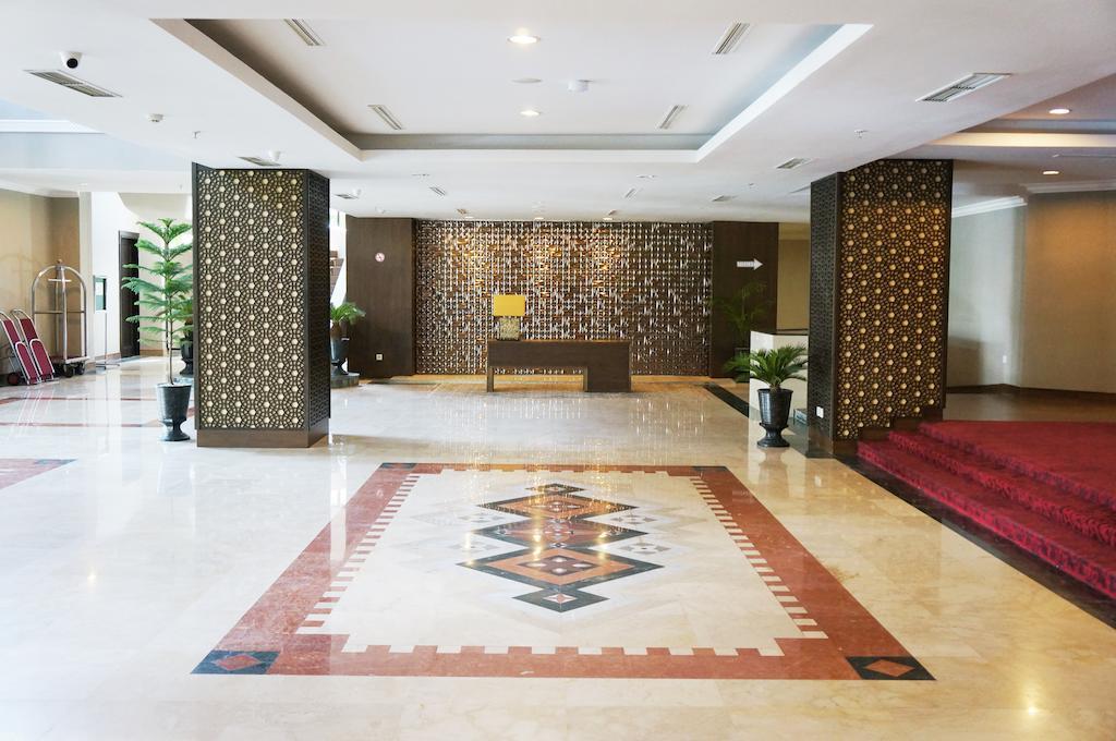 Kyriad Bumiminang Hotel Padang  Zewnętrze zdjęcie
