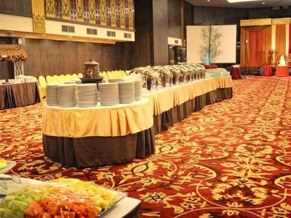 Kyriad Bumiminang Hotel Padang  Udogodnienia zdjęcie