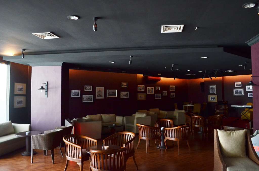 Kyriad Bumiminang Hotel Padang  Restauracja zdjęcie